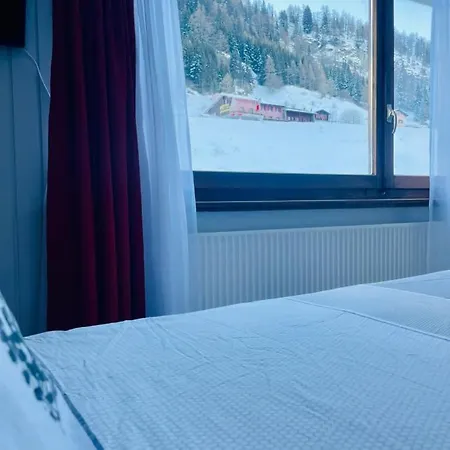 Des Charmettes Πανδοχείο Bourg-Saint-Pierre