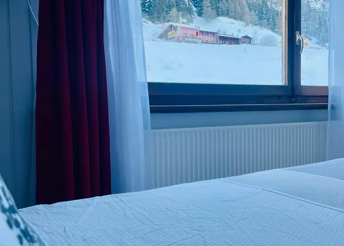 Inn Auberge Des Charmettes Bourg-Saint-Pierre