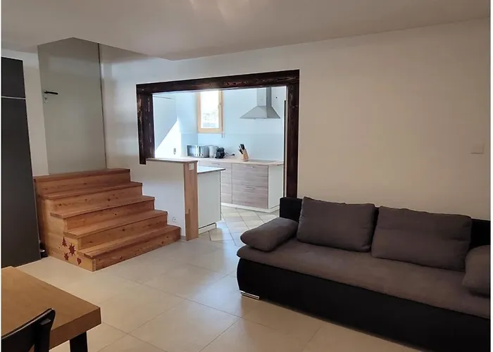 Auberge Des Charmettes 2*